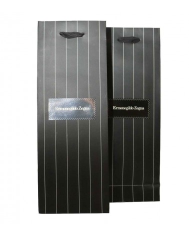 Cravatta a righe tridimensionali