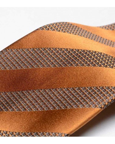 Three-dimensional Striped Tie